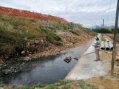 Tipifican delito de exposición al peligro por arrojar residuos sólidos en cauces naturales
