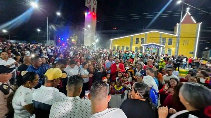 Aguasay da la bienvenida a las festividades navideñas