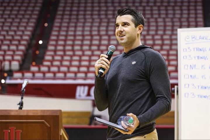 Inside the Dorm-Room Side Hustle Fueling the $1.6 Billion NIL Gold Rush