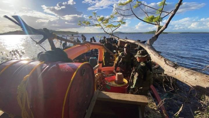 Destruyeron cuatro balsas mineras en el estado Bolívar