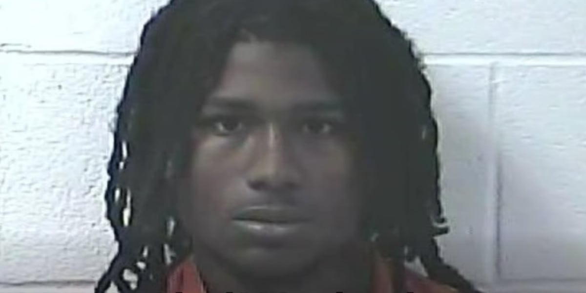 ‘Armed & dangerous’: 3rd suspect wanted in Owensboro murder