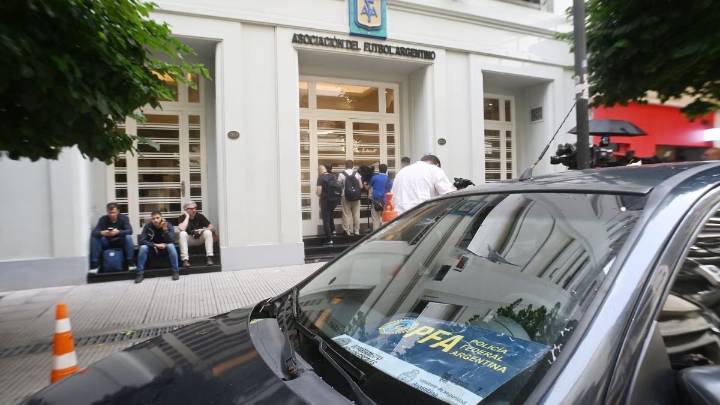 Escándalo: la DGI denunció a la AFA por supuesta apropiación indebida de tributos