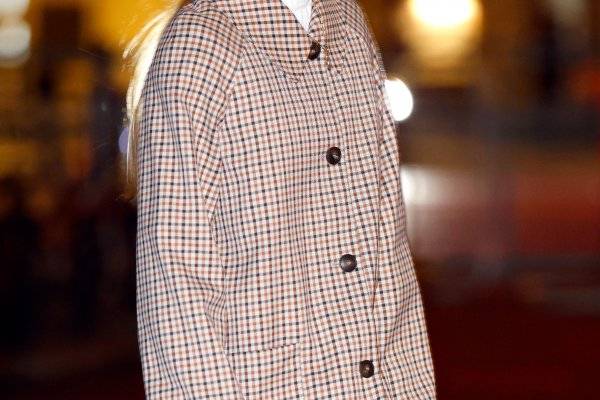 La cuñada de Kate Middleton coordina sus pantalones con el abrigo para crear el ‘lookazo’ de la Navidad