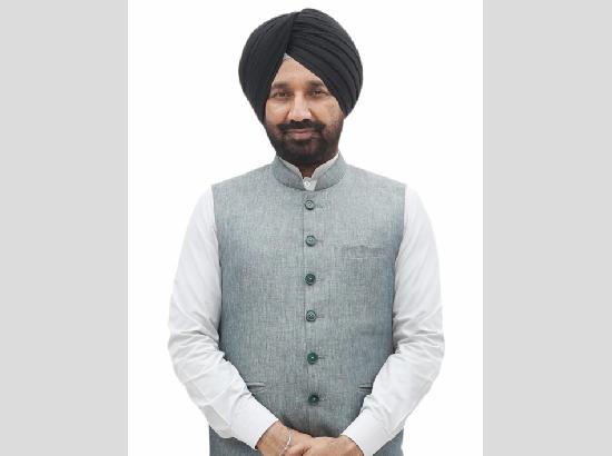 Rajya Sabha: MP Satnam Sandhu raises demand for special schemes for displaced Sikh families Photo Source: Babushahi Bureau [ FULL VIEW ]