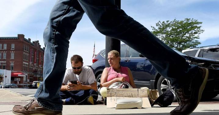 Homelessness down 8% in New Hampshire