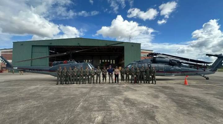 Perú recibe tres nuevos helicópteros Black Hawk donados por EE. UU. para combatir el narcotráfico