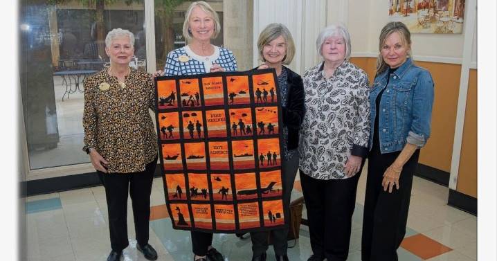 Honor Quilt Presented at Georgia War Veterans Home by DAR Henry Walton Chapter