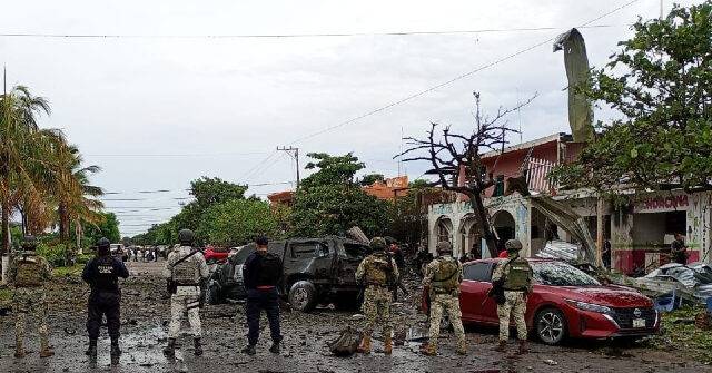 Cartels Use Car Bomb, Suicide Bomber to Attack Police in Western Mexico