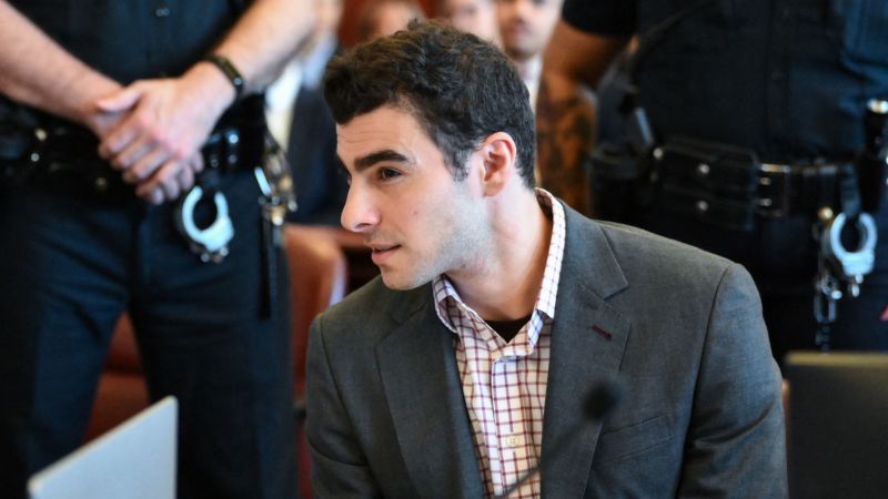 Opening of Luigi Mangione’s multi-day hearing reveals new details about the 911 call that led to his arrest