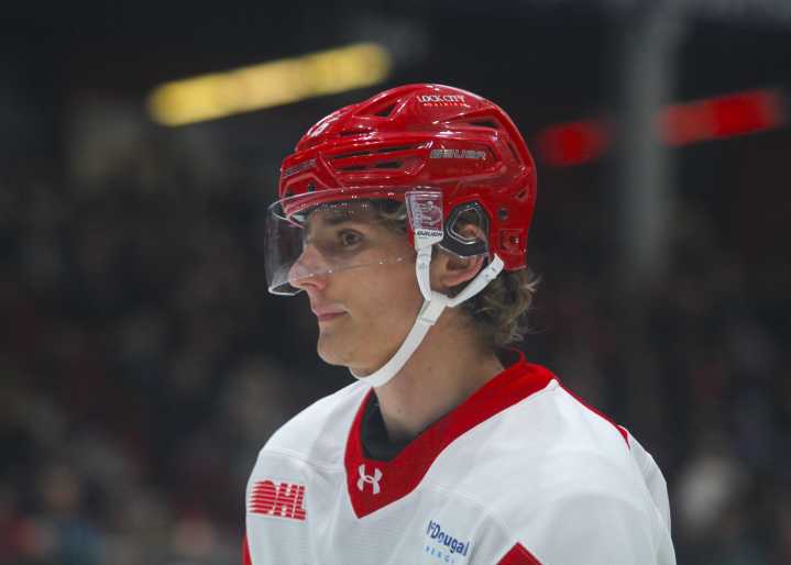 Soo Greyhounds have an early Christmas present in Lukas Fischer