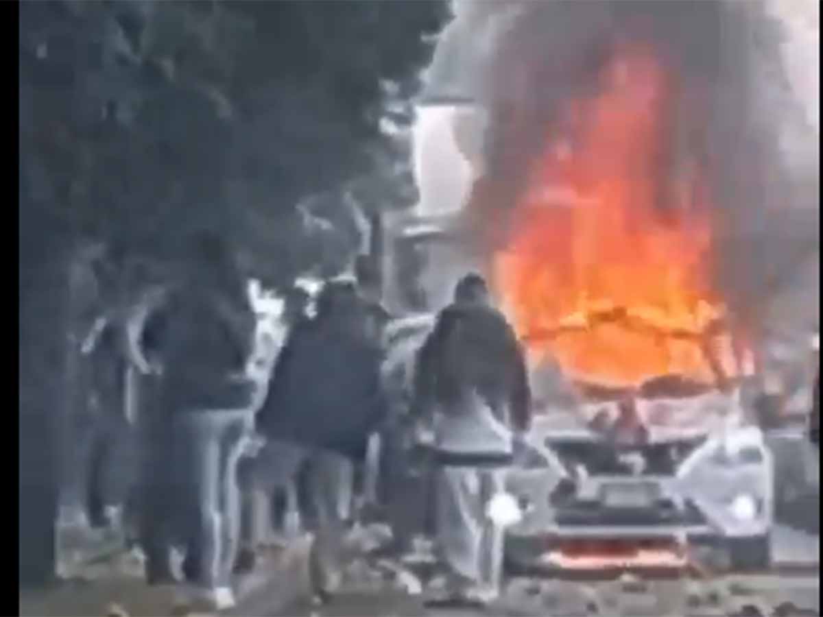 Taxi explota iba cargado de cohetes en la México