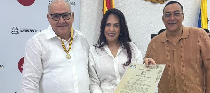Concejo de Barranquilla exalta el legado educativo de Javier Barandalla