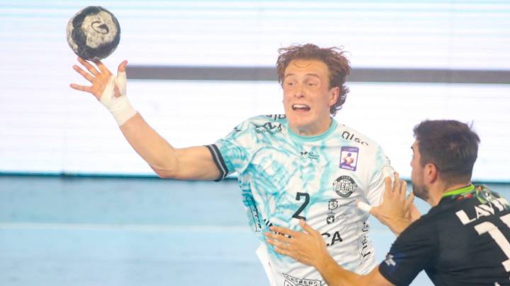 El Ademar se va de la Liga Europea luchando hasta el final (29