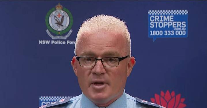 Vehicle near Bondi Beach 'has several explosive devices inside', police confirm