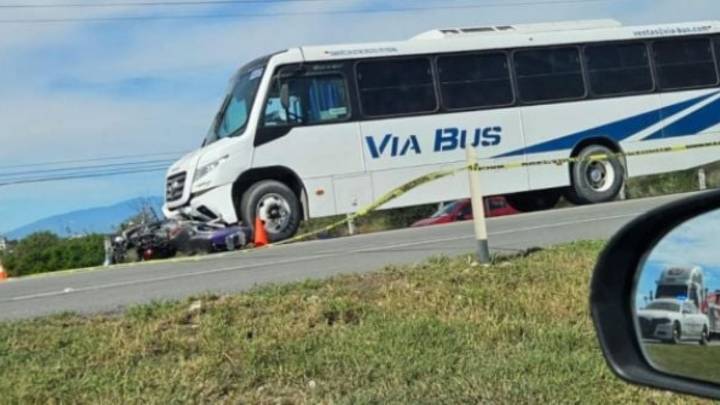 Tragedia en Nuevo León: motociclista es arrollado por camión; derrapó minutos antes