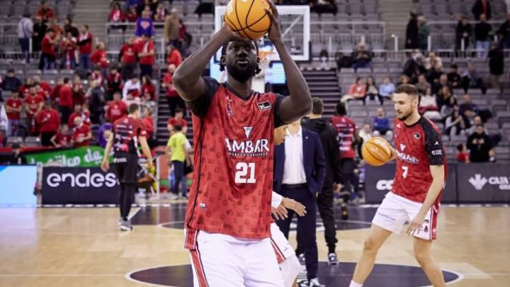 El gigante Koumadje deja muy buenas sensaciones (salvo en los tiros libres)