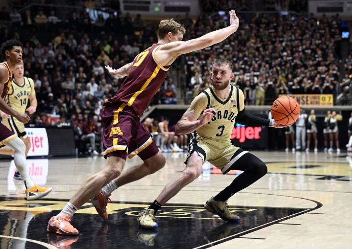 Deadspin | No. 6 Purdue eyes better start in Marquette matchup