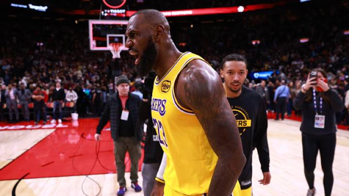 LeBron James’ 1,297-game double-digit scoring streak ends – NBC Boston