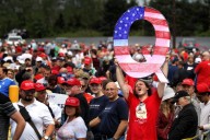Los conspiradores de QAnon se alejan de la Casa Blanca