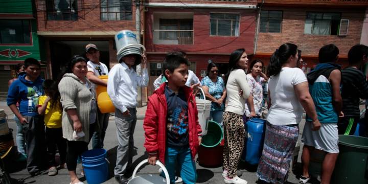 A recoger agua en Bogotá: esta es la lista de barrios que no tendrán servicio hasta por 27 horas del 15 al 18 de diciembre