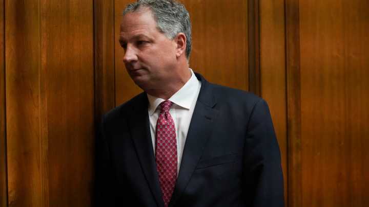 Live updates: Democrats try to block session as Indiana redistricting kicks off