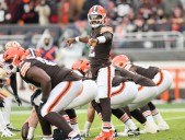Is Browns coach Kevin Stefanski’s week-to-week approach with Shedeur Sanders a genius move or a lack of confidence?