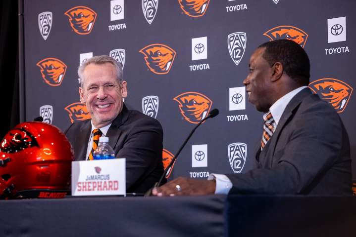 JaMarcus Shephard, Scott Barnes chart future of Oregon State together