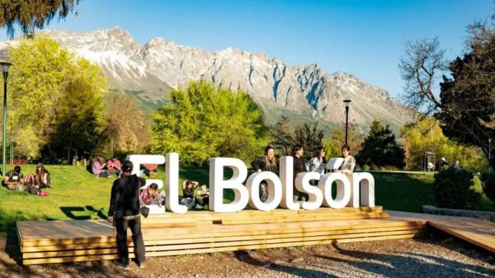 Escapada ideal al sur: El Bolsón celebra el finde largo con el regreso del Festival de las Bebidas Patagónicas