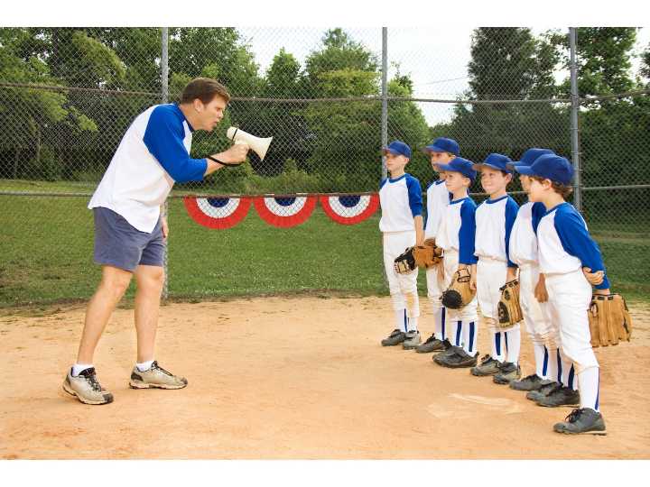 Dear Annie: Travel baseball coach turns boy’s dream into a nightmare