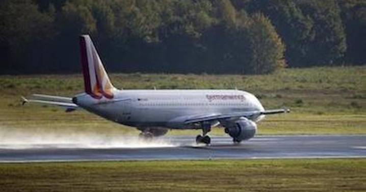 Airbus deberá revisar ahora más de 600 aviones A-320 por defectos en el fuselaje