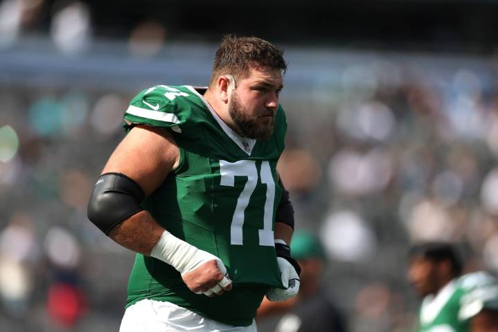 Jets sign center Josh Myers to two-year contract extension