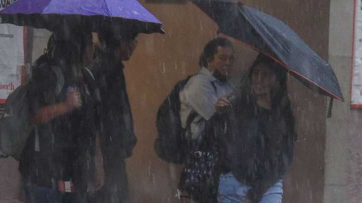 ¿A Qué Hora Va a Llover Hoy en CDMX? Pronóstico del Tiempo este 8 de Diciembre 2025