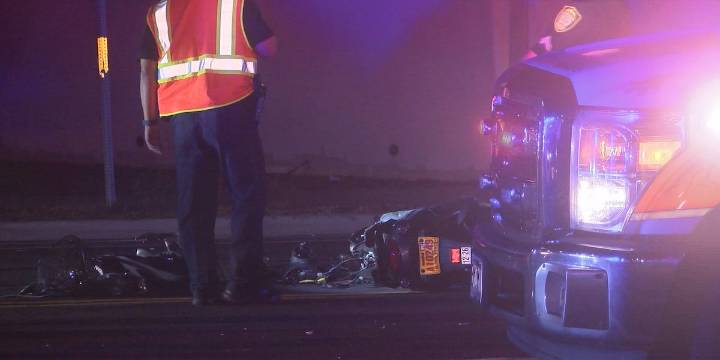 Moped rider in critical condition after crash in Kalihi