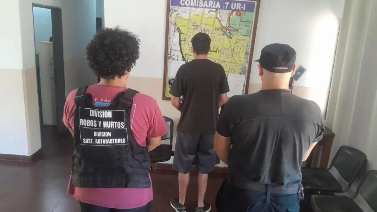 Simularon una compra, lo asaltaron con un revólver y robaron $800 mil