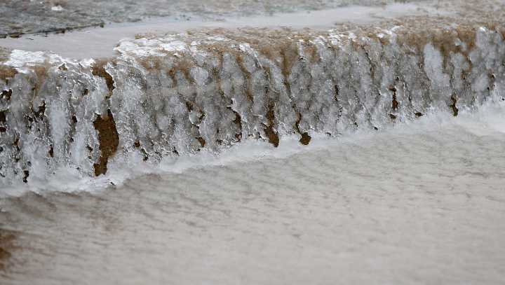 Icy roads lead to 80-plus crashes across Oklahoma City