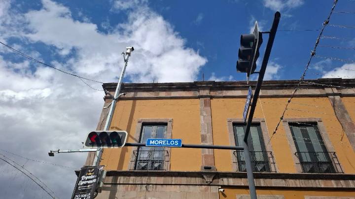 Roban 600 metros de cable de semáforos en Celaya; solo un detenido