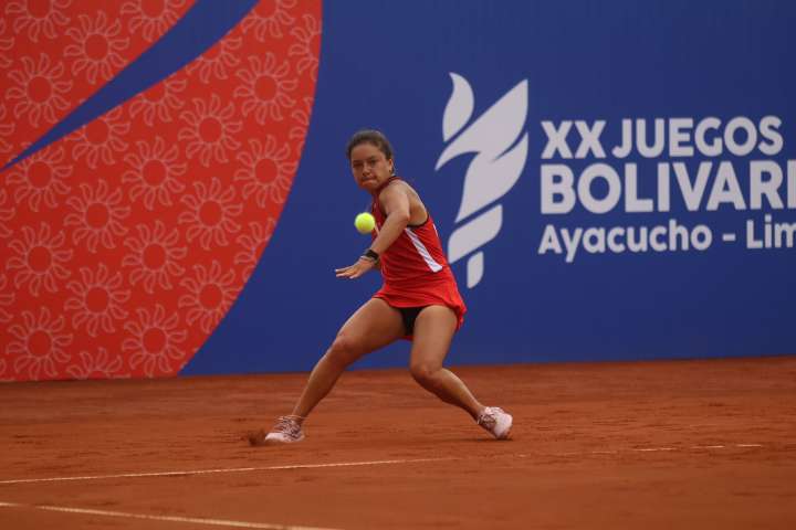 Lucciana Pérez avanzó a los cuartos de final en el tenis de los Juegos Bolivarianos Ayacucho