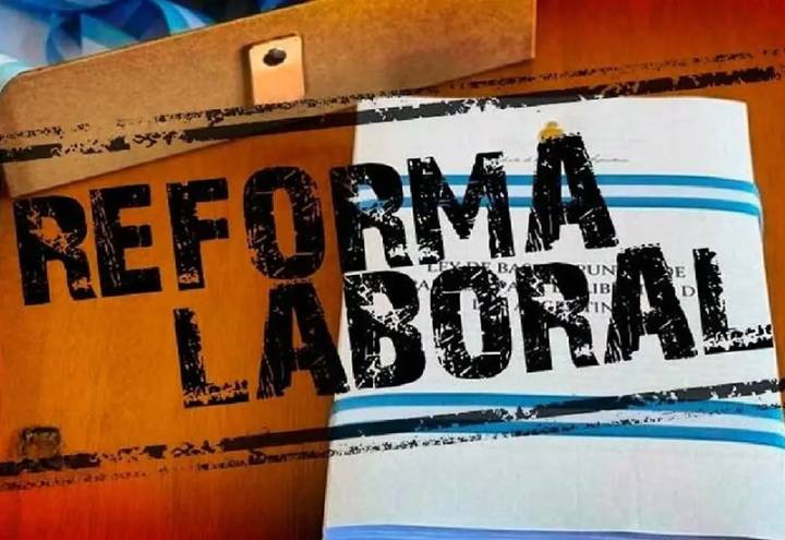 Por sus propias internas, el Gobierno dilata el ingreso de la Reforma Laboral al Senado