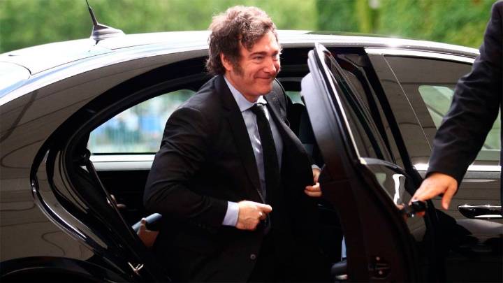 Javier Milei viaja hoy a Noruega para acompañar a María Corina Machado a recibir…