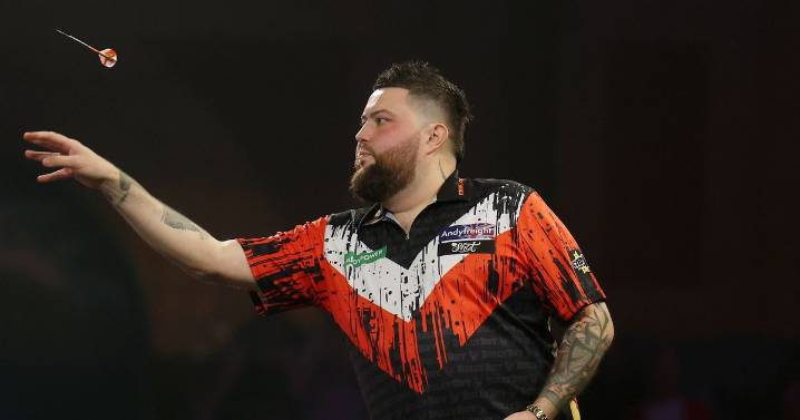 Michael Smith shows true colours in dedicating win after admitting 'heartbreak'