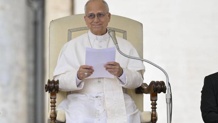 Ni diaconisas ni sacerdotisas