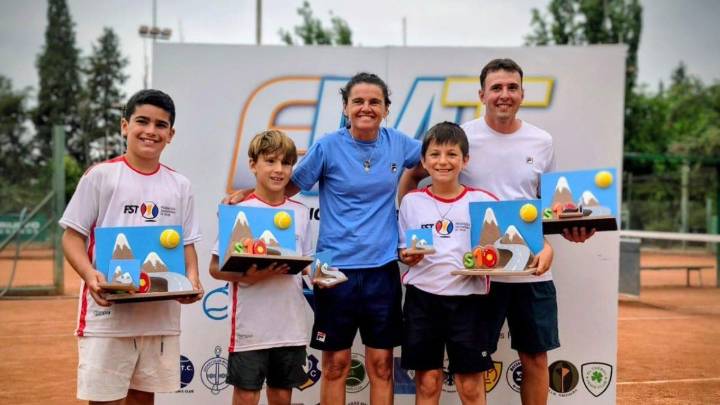 Tenis: cinco nacionales, cinco finales y tres títulos santafesinos