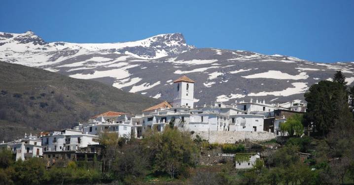 Gran Mercado Navideño en este pueblo de la Alpujarra con pasacalles, dulces, músicay artesanía