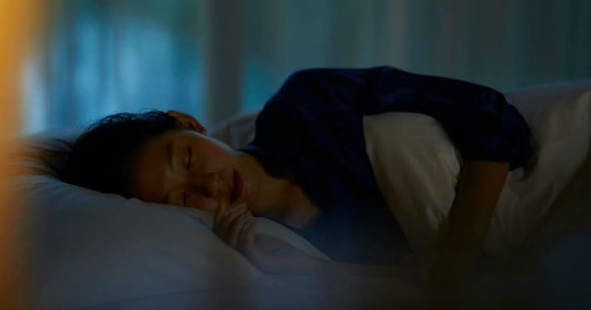 Interpretación de soñar con un techo: significado espiritual, emocional y amoroso