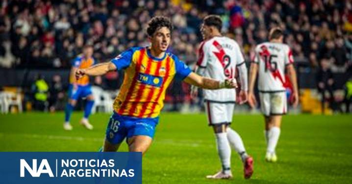 Valencia rescató un empate ante el Rayo Vallecano en La Liga