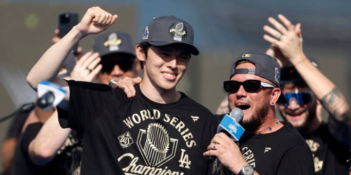 Rōki Sasaki Holds Baseball Clinic in Noto Earthquake