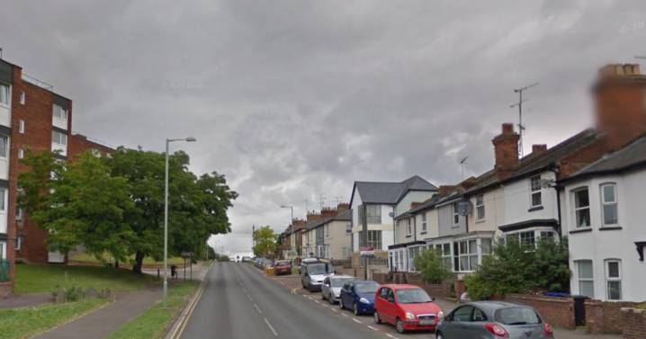 Suspect wanted in attempted accosting in Newmarket