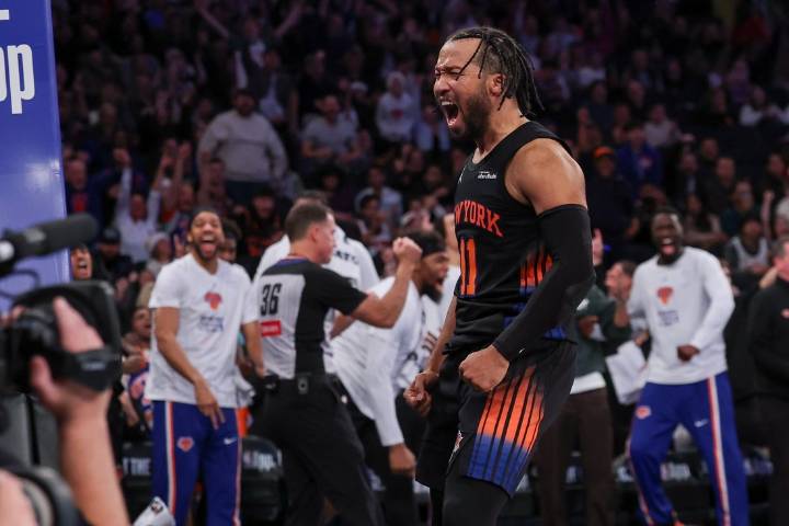 Deadspin | Talk of the town: Jalen Brunson set to lead Knicks vs. Raptors