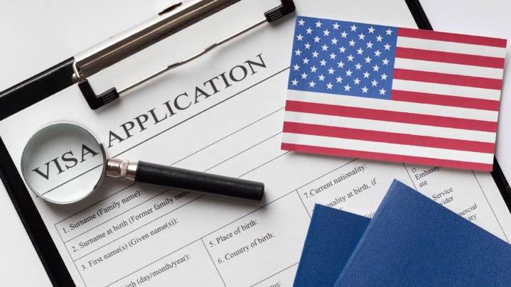 Lucas Luchilo sobre la "Gold Card": “Durante 270 días los que tengan la visa no pagan impuestos fuera de EE.UU.”