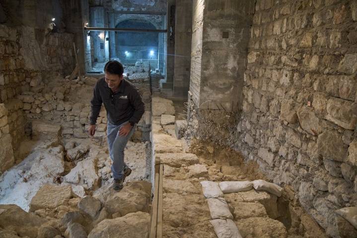 Archaeologists uncover intact section of ancient Jerusalem wall from Hanukkah era